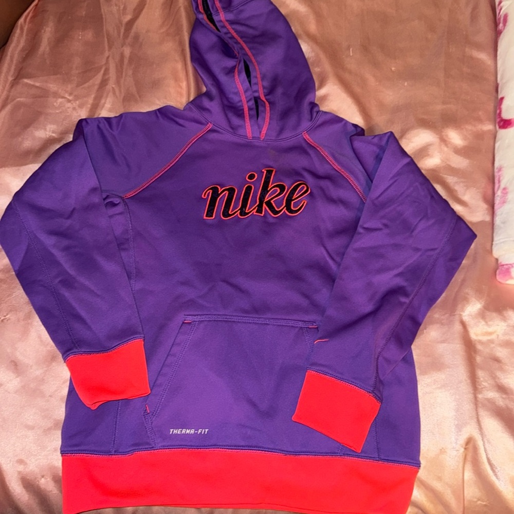 Nike Therma-Fit Hoodie!
